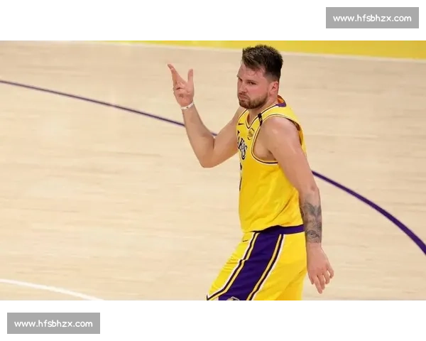 湖人噩耗三连!东契奇伤缺一周 仅 9 人可战 湖人噩耗三连!东契奇伤缺一周 仅 9 人可战