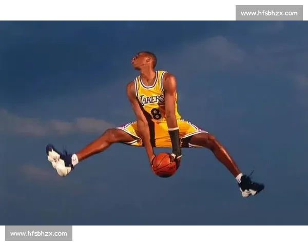 镜头里的青涩传奇：湖人摄影师定格科比新秀季的天足印记